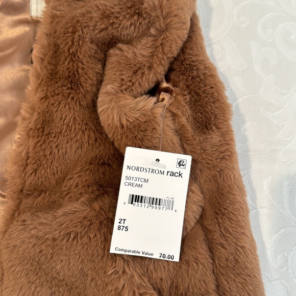 Urban Republic Kids' Colorblock Faux Fur Zip Vest. - Picture 8 of 9